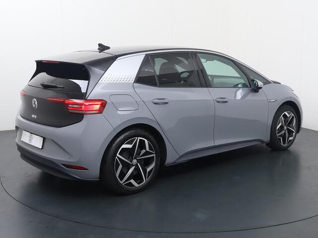 Volkswagen ID.3 First Plus 58 kWh | 204 PK | SoH 87% | Trekhaak | Achteruitrijcamera | Navigatiesysteem | Adaptive cruise control |