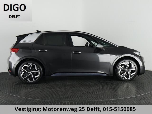 Volkswagen ID.3 First Plus 58 kWh ACCU 89%! BIJNA 2021 . STUUR & STOEL VERWARMING . PARKEERSENSOREN VOOR/ACHTER .