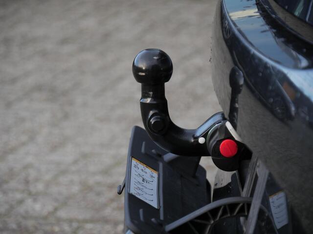 Volkswagen ID.3 58kWh 1ST PLUS/ TREKHAAK/ CAMERA/ KEYLESS/ MATRIX LED/ SOH 91%