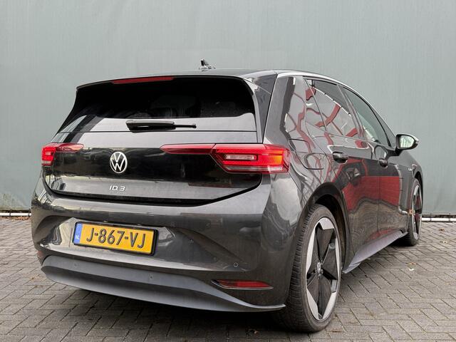 Volkswagen ID.3 BWJ 2020 First Max 204 PK 58 kWh TREKHAAK | PANO | HEAD UP | MATRIX LED IQ | NAVI DISCOVER PRO | ADAPTIVE CRUISE | ELEKTR. VERST. STOELEN + MASSAGE + VERWARMD | CAMERA | CARPLAY + ANDROID | CLIMA | LMV | PDC