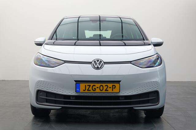 Volkswagen ID.3 Pure 45 kWh | 19" Licht metaal | 4x nieuwe all-season banden | Carplay