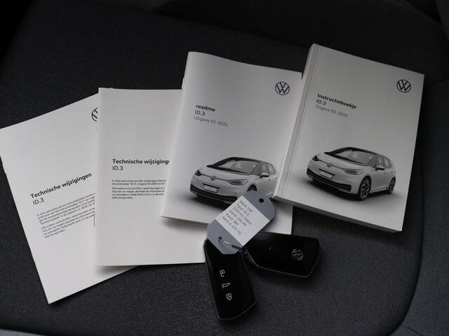 Volkswagen ID.3 First Plus 58 kWh | SoH 92,9% | IQ.Light | Camera | ACC | Navigatie!