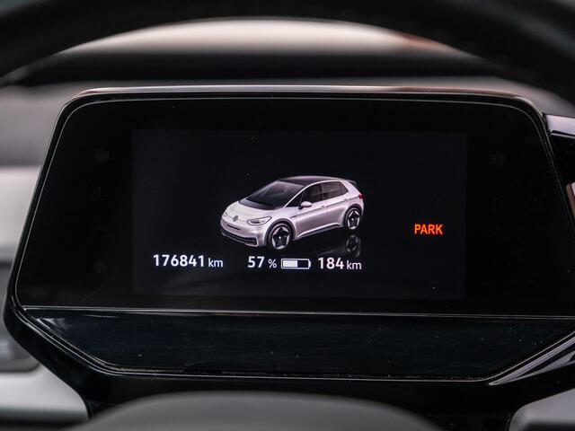 Volkswagen ID.3 First Plus 58 kWh Aut | ECC | Stoelverw | Camera's | Stuurverw | Sport pack 19" LM | CarPlay | Etc..
