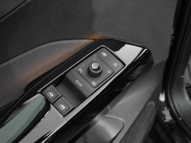 Volkswagen ID.3 Pro 58 kWh Navigatie Apple Carplay/Android Auto Parkeersensoren Adaptive Cruise Control Stoel- en stuurverwarming Full Led Climate Control