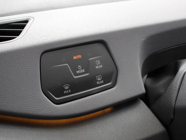 Volkswagen ID.3 Pro 58 kWh Navigatie Apple Carplay/Android Auto Parkeersensoren Adaptive Cruise Control Stoel- en stuurverwarming Full Led Climate Control