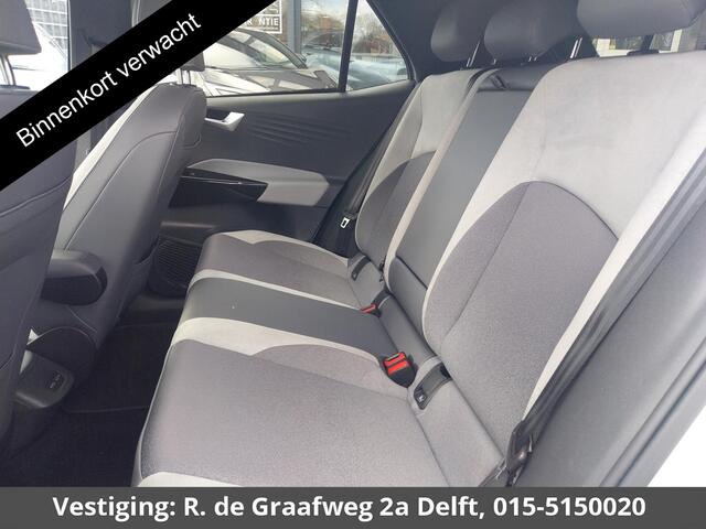 Volkswagen ID.3 First Plus Two Tone 58 kWh | Navigatie | Camera |