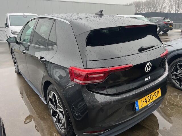 Volkswagen ID.3 First Plus 58 kWh In Keurige staat!