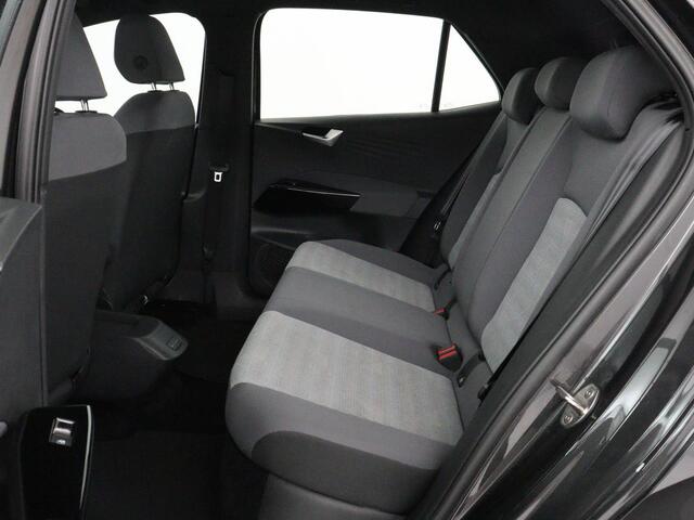 Volkswagen ID.3 Life 58 kWh | SOH 90% | 1e eigenaar | Stoelverwarming | Adaptive cruise | Carplay | Navigatie | Parkeerhulp | Full LED |