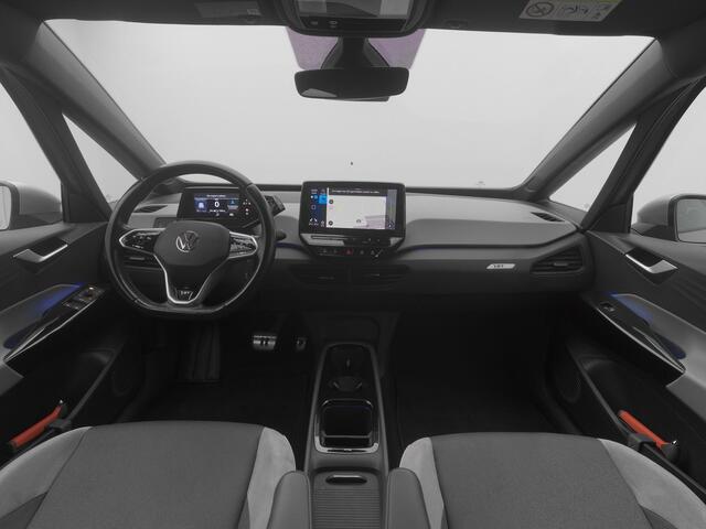 Volkswagen ID.3 First Plus 58 kWh | CAMERA | ADAPTIVE | STOEL- EN STUURVERW.