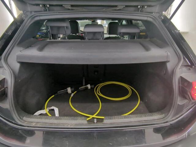 Volkswagen ID.3 First Plus 58 kWh | Trekhaak | Navi | Camera | LED