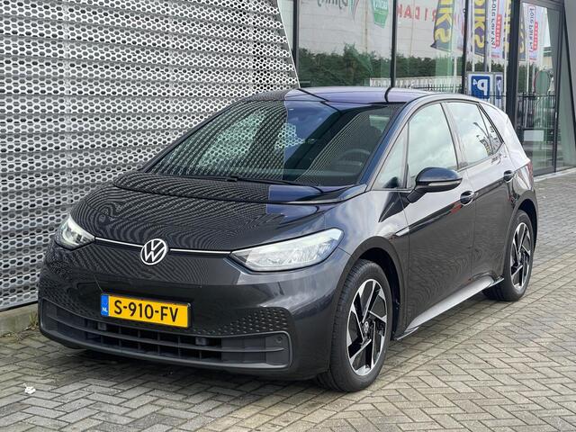 Volkswagen ID.3 Pure 45 kWh 150PK / App Connect / Parkeersensoren V+A / 18'' LMV / VW