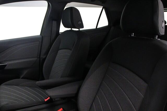Volkswagen ID.3 Limited Edition 170pk Automaat Steunhaak, Black style, Adaptive cruise control, Navigatie, Parkeersensoren, Stoelverwarming, Stuurwiel verwarmd