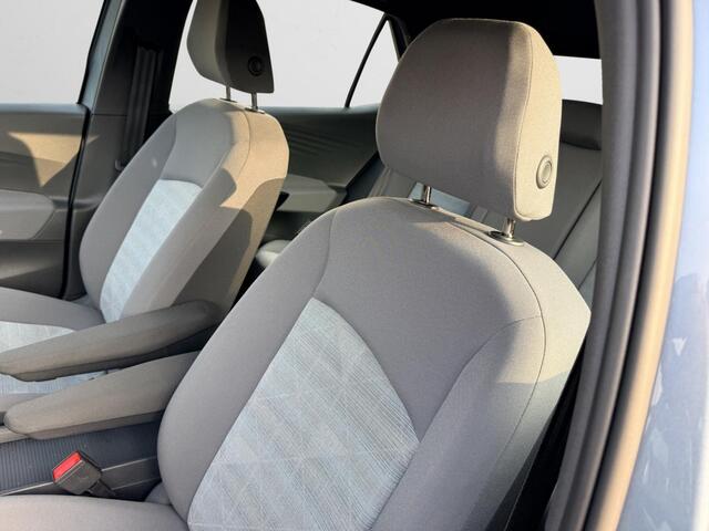 Volkswagen ID.3 Pro 58 kWh | All-in prijs incl. 12 mnd BOVAG garantie | Stoel, en stuurverwarming | Aviloo accutest