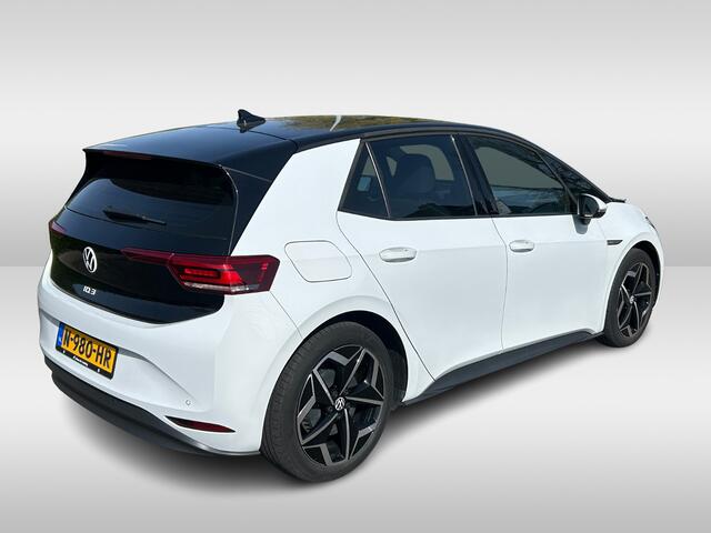 Volkswagen ID.3 Pure 45 kWh / CarPlay / Parkeerhulp V+A / 18'' / Stuur+Stoelverwarming / DAB / ACC / Warmtepomp