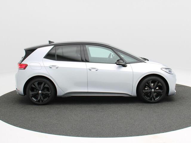 Volkswagen ID.3 Pro 58 kWh 204 Pk | Adaptive Cruise | Stoelverwarming | Camera | Navigatie | Climatronic | CarPlay | 19 Inch | 31.083 Km !!