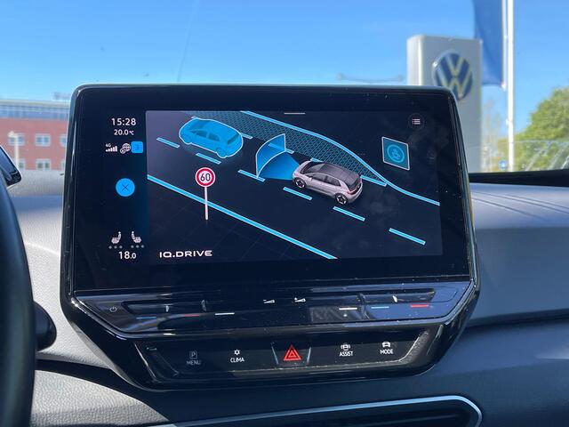 Volkswagen ID.3 Life 204PK 58 kWh / Parkeersensoren V+A / Stoelverwarming / Keyless / App Connect / VW