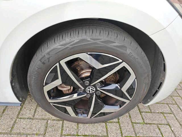 Volkswagen ID.3 First Plus 58 kWh 204pk Navigatie