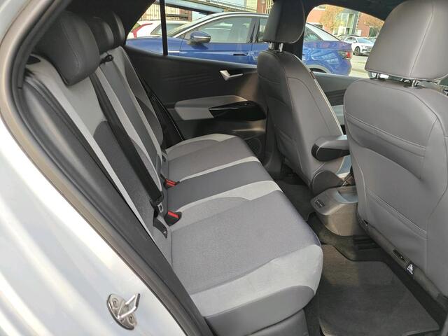 Volkswagen ID.3 First Plus 58 kWh 204pk Navigatie
