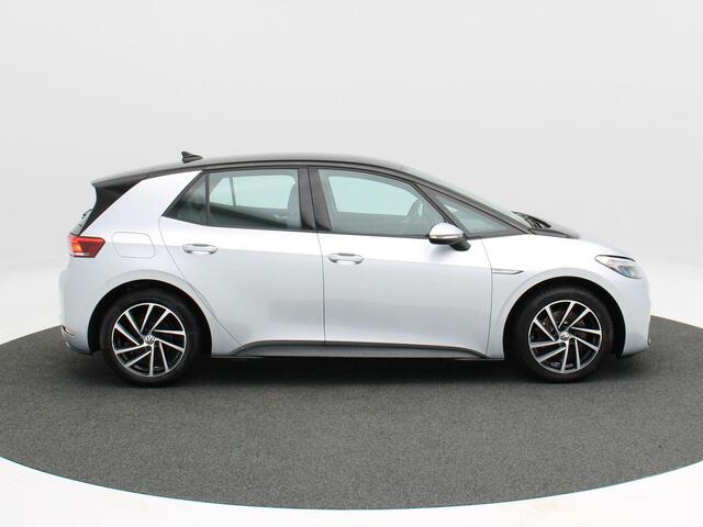 Volkswagen ID.3 Life 58 kWh | Parkeersensoren | Stoel/Stuurverwarming | Navigatie | CarPlay | 18 inch