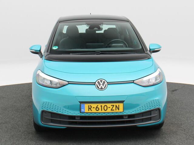 Volkswagen ID.3 Life 58 kWh | Stoelverwarming | Adaptive Cruise | CarPlay | Parkeersensoren | Navigatie | 31.980 Km !!