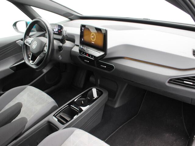 Volkswagen ID.3 Life 58 kWh | Stoelverwarming | Adaptive Cruise | CarPlay | Parkeersensoren | Navigatie | 31.980 Km !!