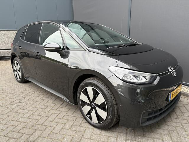 Volkswagen ID.3 Pro Advantage 58 kWh Airco - Achteruitrijcamera - Navigatie - Apple carplay - parkeersensoren - Voorstoelen verwarmd - Rondomzicht camera - Licht metalen velgen 18 inch - Radio - Led verlichting - Stuur multifunctioneel - Cruise control