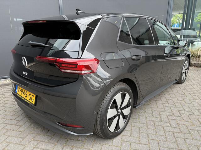 Volkswagen ID.3 Pro Advantage 58 kWh Airco - Achteruitrijcamera - Navigatie - Apple carplay - parkeersensoren - Voorstoelen verwarmd - Rondomzicht camera - Licht metalen velgen 18 inch - Radio - Led verlichting - Stuur multifunctioneel - Cruise control