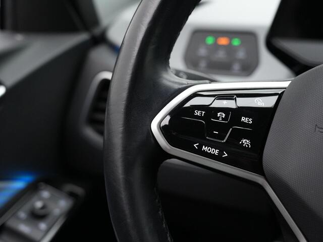 Volkswagen ID.3 Pro S 77 kWh 204 pk | IQ. Light | Head-Up Display | Achteruitrijcamera | Elektrische stoelen | Adaptive Cruise | Stuur-/stoelverwarming | Keyless Entry