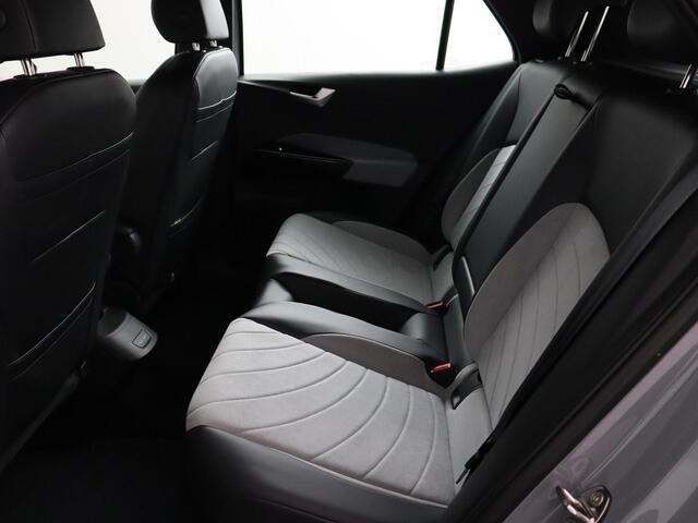 Volkswagen ID.3 Pro S 77 kWh | SoH 97% | ACC | Warmtepomp | LED Verlichting | Navigatie | Two Tone!
