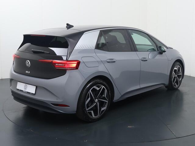 Volkswagen ID.3 First Plus 58 kWh | 204 PK | Adaptive cruise control | Matrix LED koplampen | Achteruitrijcamera | Stoelverwarming |