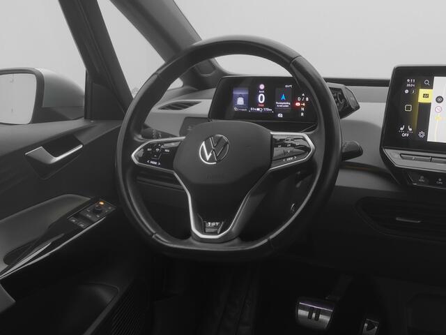 Volkswagen ID.3 First Plus 58 kWh | CAMERA | ADAPTIVE | STOEL- EN STUURVERW.