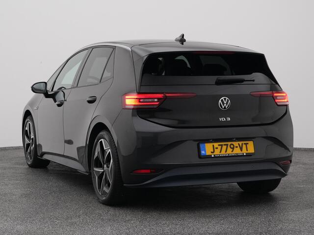 Volkswagen ID.3 First Plus 58 kWh | CAMERA | ADAPTIVE | STOEL- EN STUURVERW. | TREKHAAK