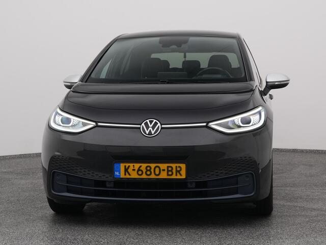 Volkswagen ID.3 First Plus 58 kWh | CAMERA | ADAPTIVE | STOEL- EN STUURVERW.