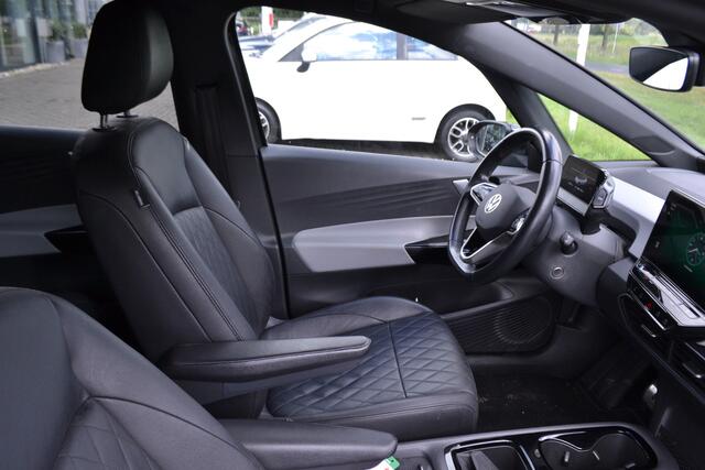 Volkswagen ID.3 Pro S 77 kWh Leer | Stoelverw. | Achteruitrijcamera | Dodehoek detectie | file assistent | keyless entry | Rondomzicht camera Matrix Koplampen