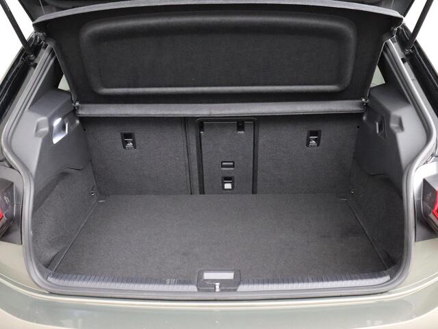 Volkswagen ID.3 Pro S Business 77 kWh SoH 97,3% | ACC | IQ.Light | Ergo. Stoelen | 360° Camera!