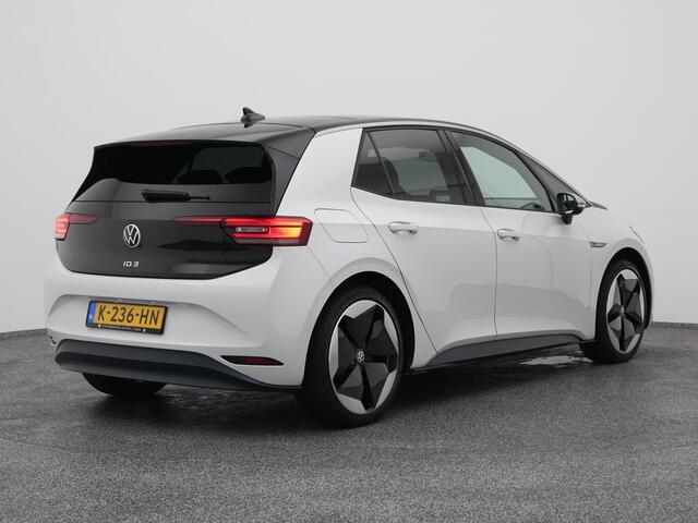 Volkswagen ID.3 First Max 58 kWh | PANO | CAMERA | ADAPTIVE | HUD | LEDER | STOELMASSAGE | STOEL- EN STUURVERW.