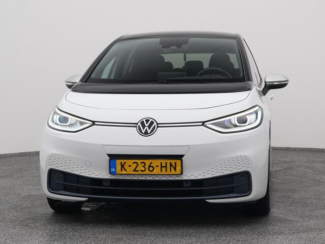 Volkswagen ID.3 First Max 58 kWh | PANO | CAMERA | ADAPTIVE | HUD | LEDER | STOELMASSAGE | STOEL- EN STUURVERW.