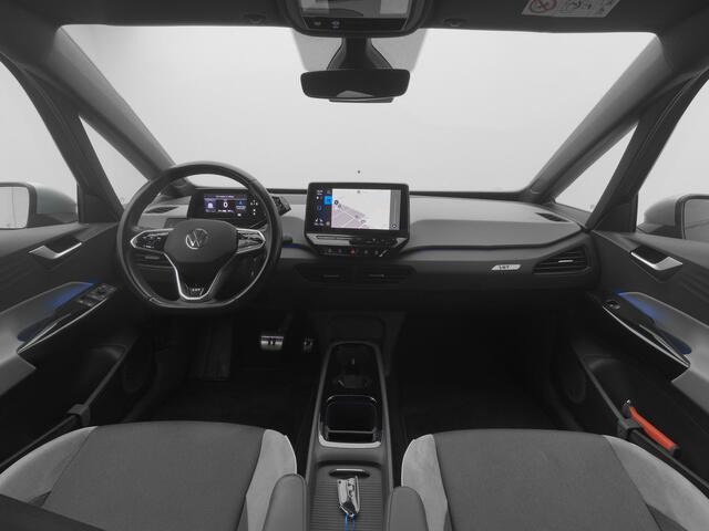 Volkswagen ID.3 First Plus 58 kWh | CAMERA | ADAPTIVE | STOEL- EN STUURVERW.