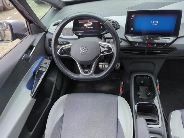 Volkswagen ID.3 First Plus 58 kWh 204 PK | Navigatie | 19" Lm velgen | Parkeercamera |
