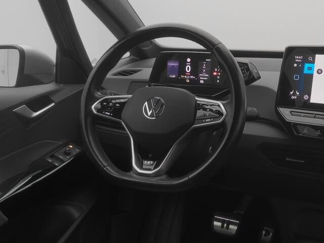 Volkswagen ID.3 First 58 kWh | ADAPTIVE | STOEL- EN STUURVERW. | TREKHAAK
