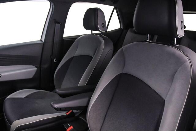 Volkswagen ID.3 1st Plus 204pk Automaat Adaptive cruise control, Achteruitrijcamera, LED matrix koplampen, App connect, Parkeersensoren, Stoelverwarming