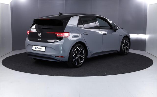 Volkswagen ID.3 First Plus 58 kWh 204PK | Navigatie | Parkeersensoren | Matrix LED koplampen | Stoelverwarming