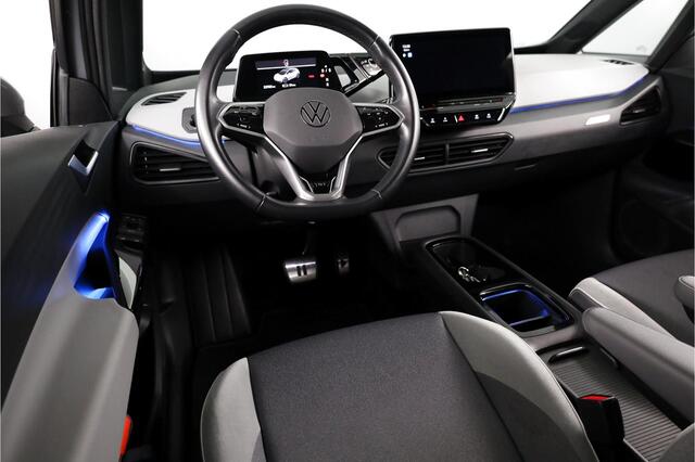 Volkswagen ID.3 First Plus 58 kWh 204PK | Navigatie | Parkeersensoren | Matrix LED koplampen | Stoelverwarming