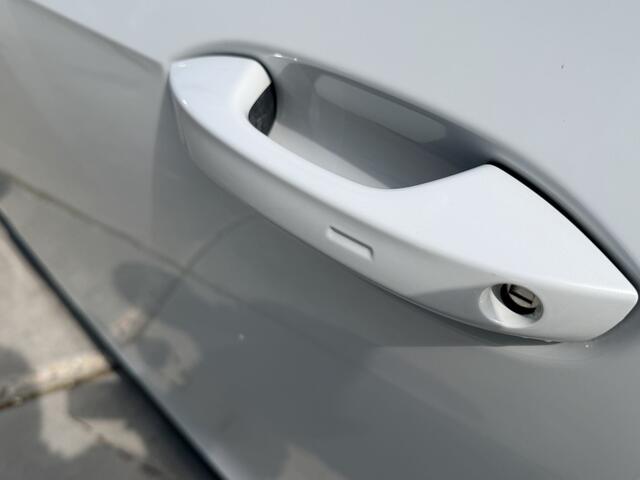 Volkswagen ID.3 Pro 58 kWh 145pk LED Matrix Navigatie Apple Carplay Stoelverwarming