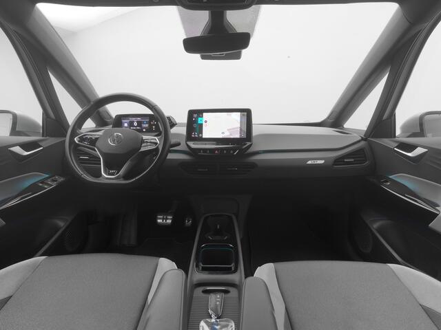 Volkswagen ID.3 First Plus 58 kWh | CAMERA | ADAPTIVE | STOEL- EN STUURVERW.