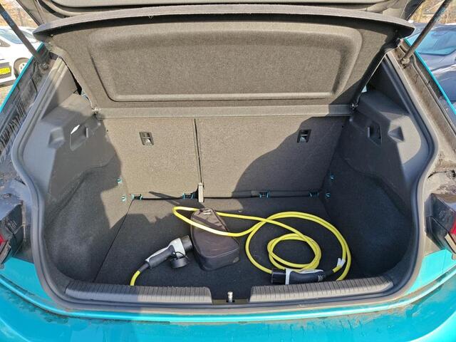 Volkswagen ID.3 First 58 kWh NL-AUTO | LMV