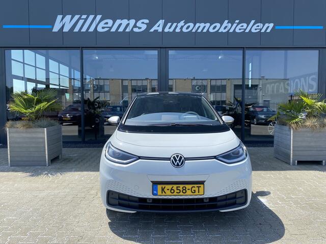 Volkswagen ID.3 First Plus 58 kWh Camera, Adaptive Cruise & IQ Lights