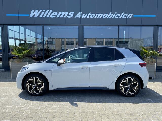 Volkswagen ID.3 First Plus 58 kWh Camera, Adaptive Cruise & IQ Lights