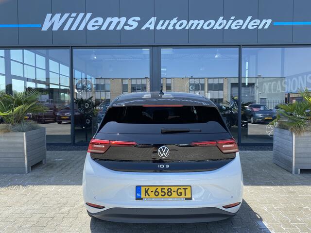 Volkswagen ID.3 First Plus 58 kWh Camera, Adaptive Cruise & IQ Lights