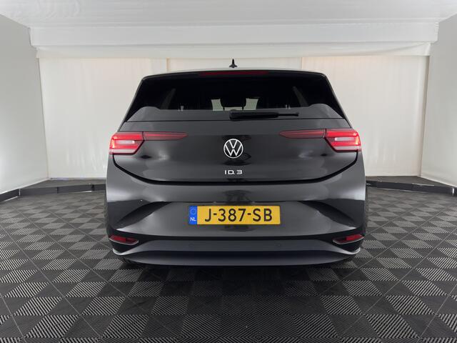 Volkswagen ID.3 First Plus 58 kWh [ 3-Fase-11kW] {SoH-88%} (INCL-BTW) Aut. *FULL-LED | HEATED-COMFORTSEATS | CAMERA | DIGI-COCKPIT | NAVI-FULLMAP | KEYLESS | PRIVACY-GLASS | AMBIENT-LIGHT | ECC | PDC | CRUISE | 19''ALU*